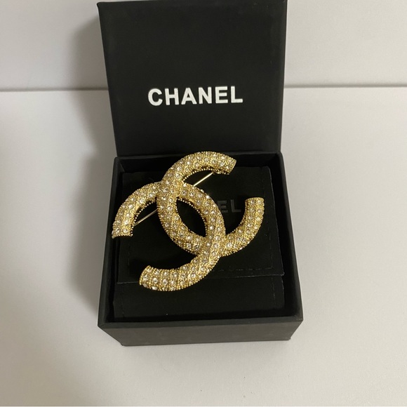 Chanel Gold Crystal Women's Brooch - Picture 1 of 7